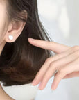 Mini Pearl Stud