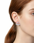 Aretes stud de moissanita 6ct en plata 925 esterlina, detalle de la piedra