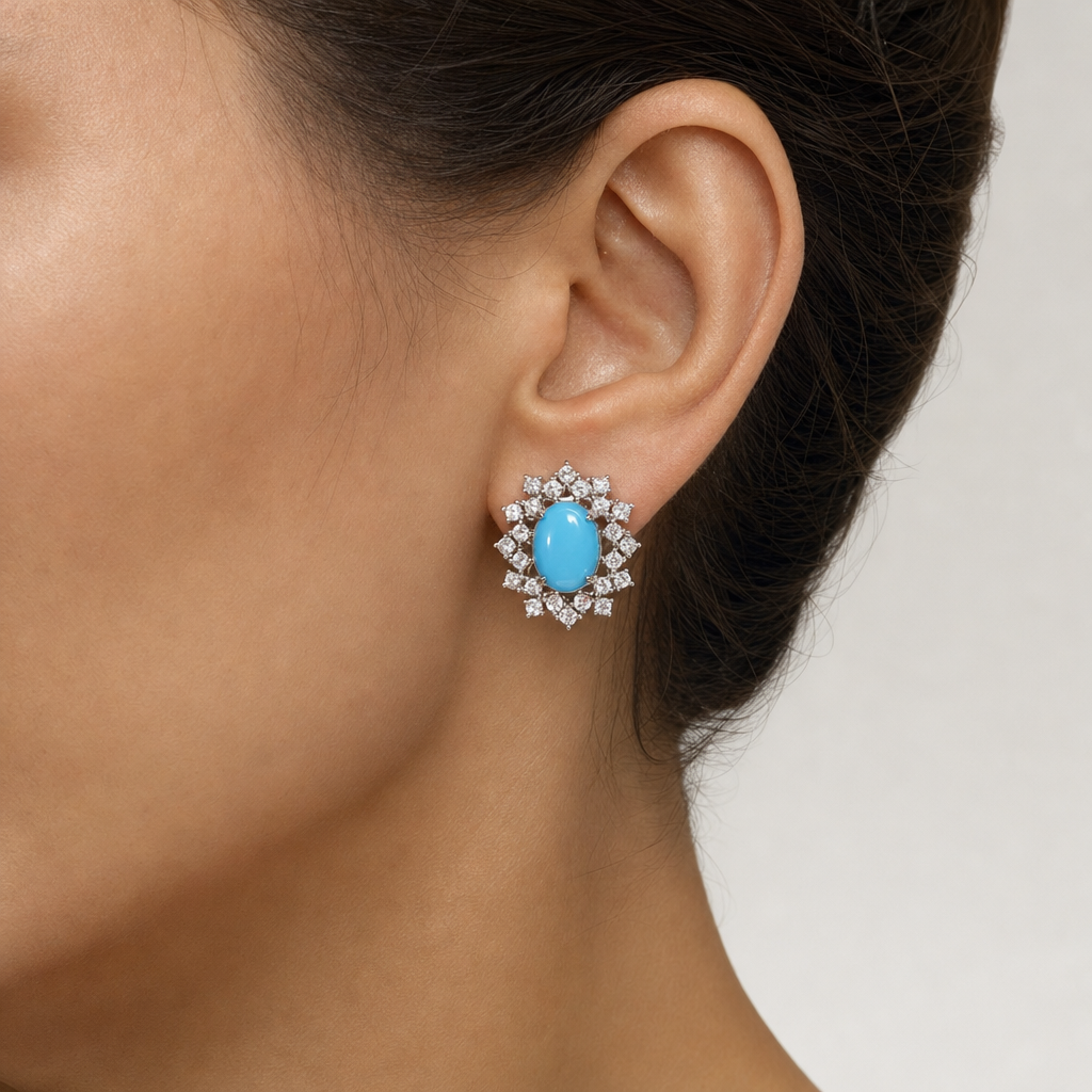 Blue Raspberry Halo Stud Earrings puesto en modelo - Queens Candy