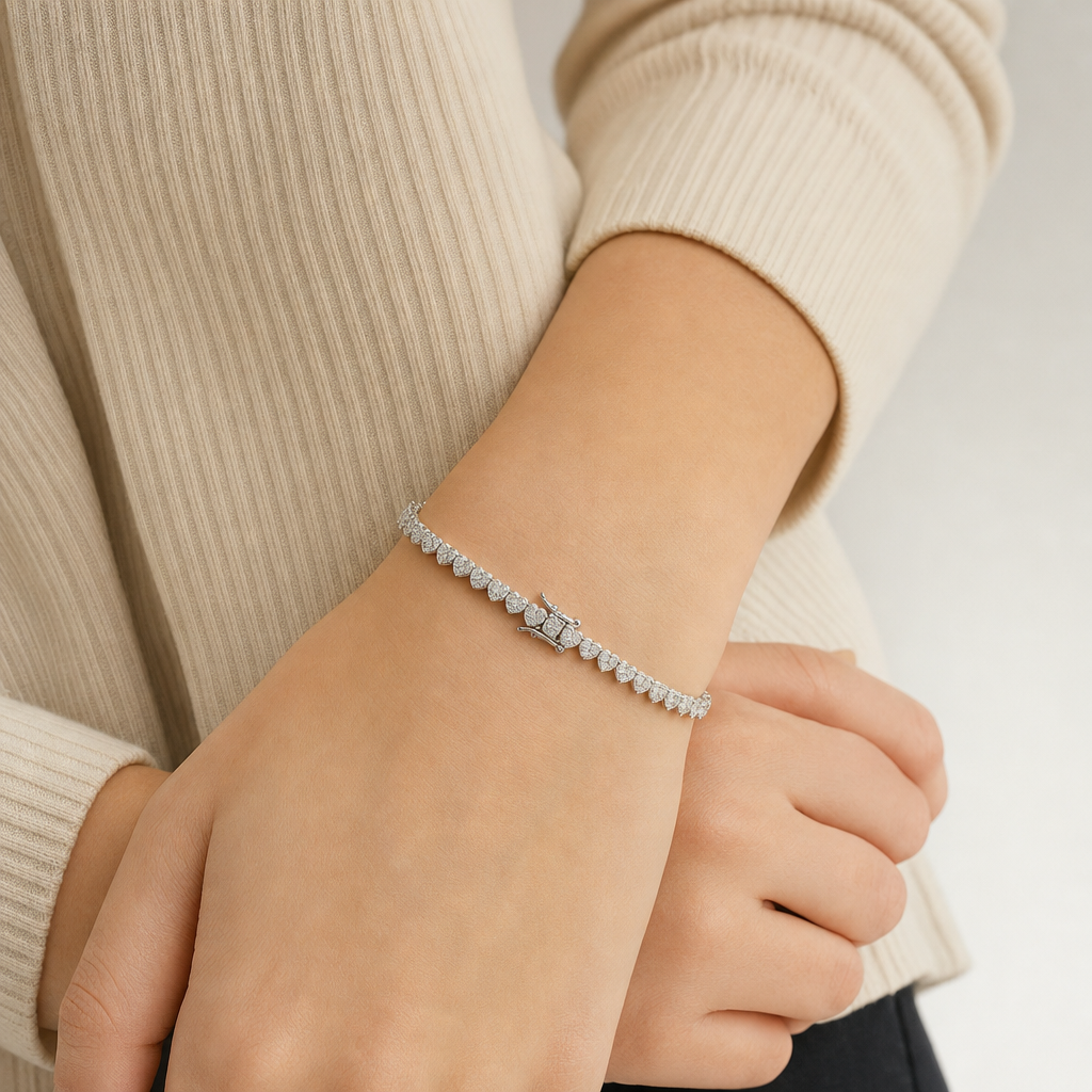 Heart Pave Tennis - Platinum puesto en modelo - Queens Candy