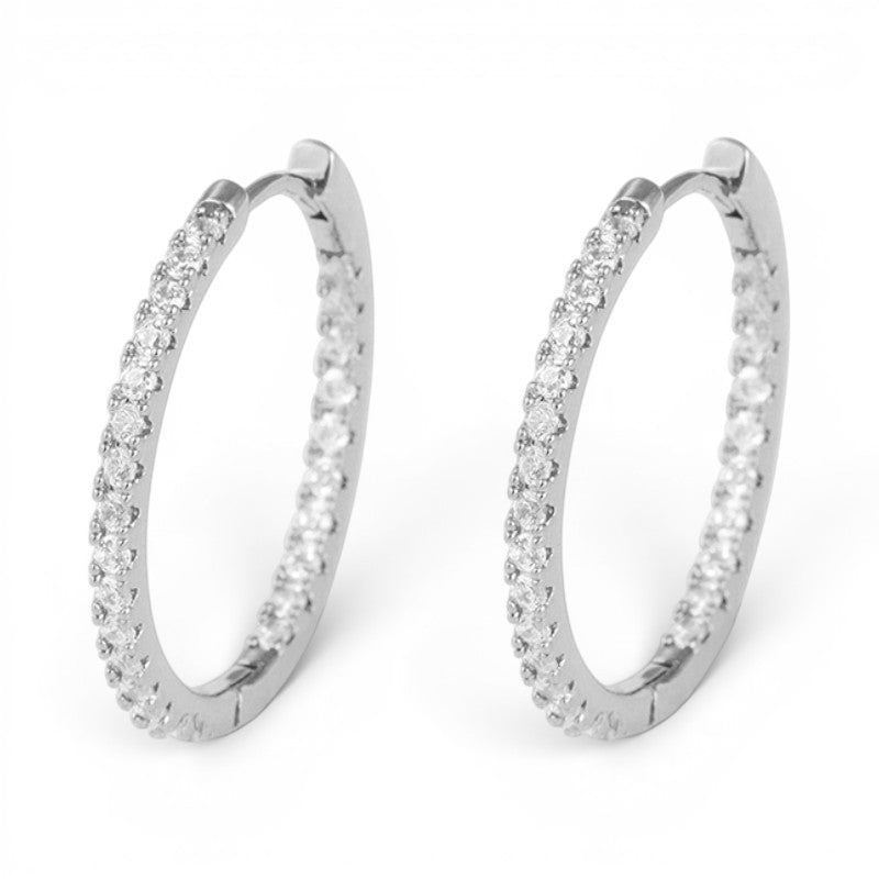 Aretes hoop Queens Candy de 22mm en cobre con baño plateado y zirconias brillantes en todo el aro