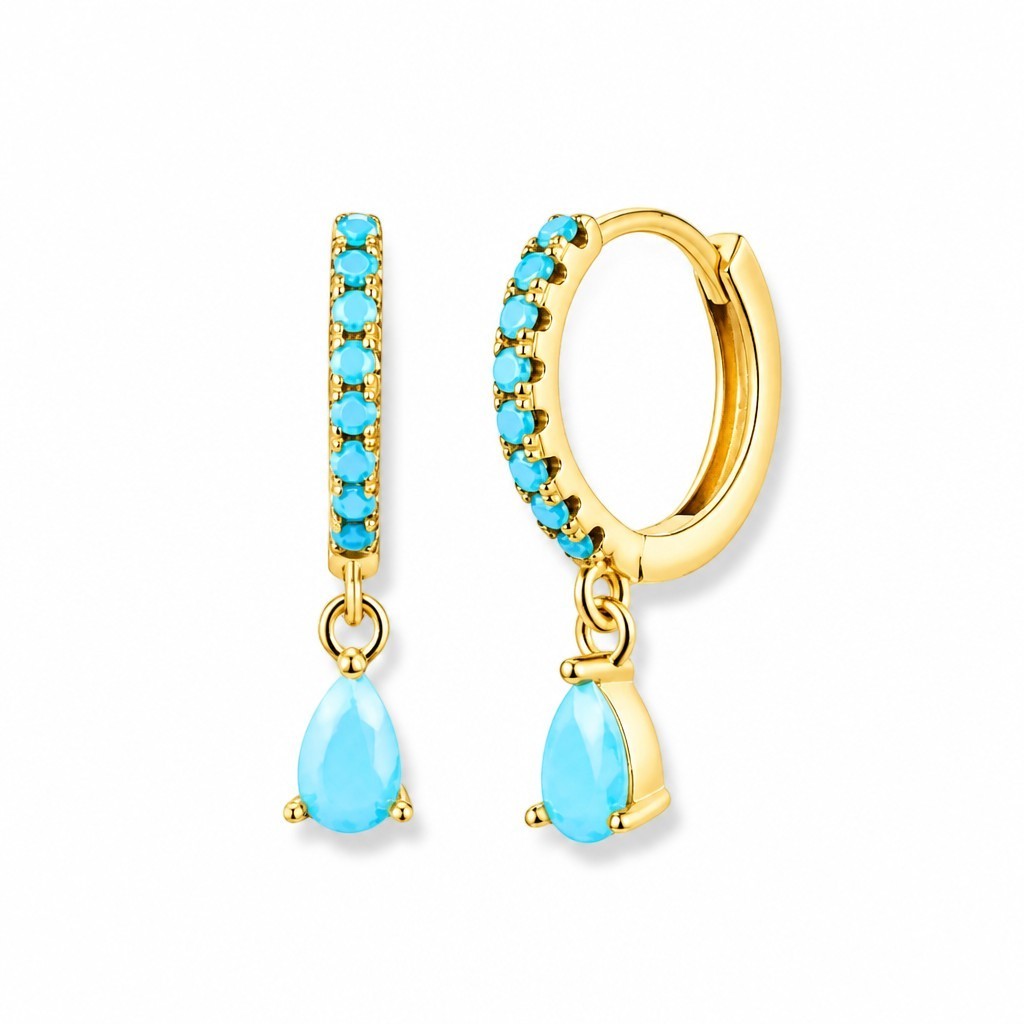 Aretes huggies Queens Candy de plata 925 con baño de oro, piedras turquesas y dije colgante en forma de gota