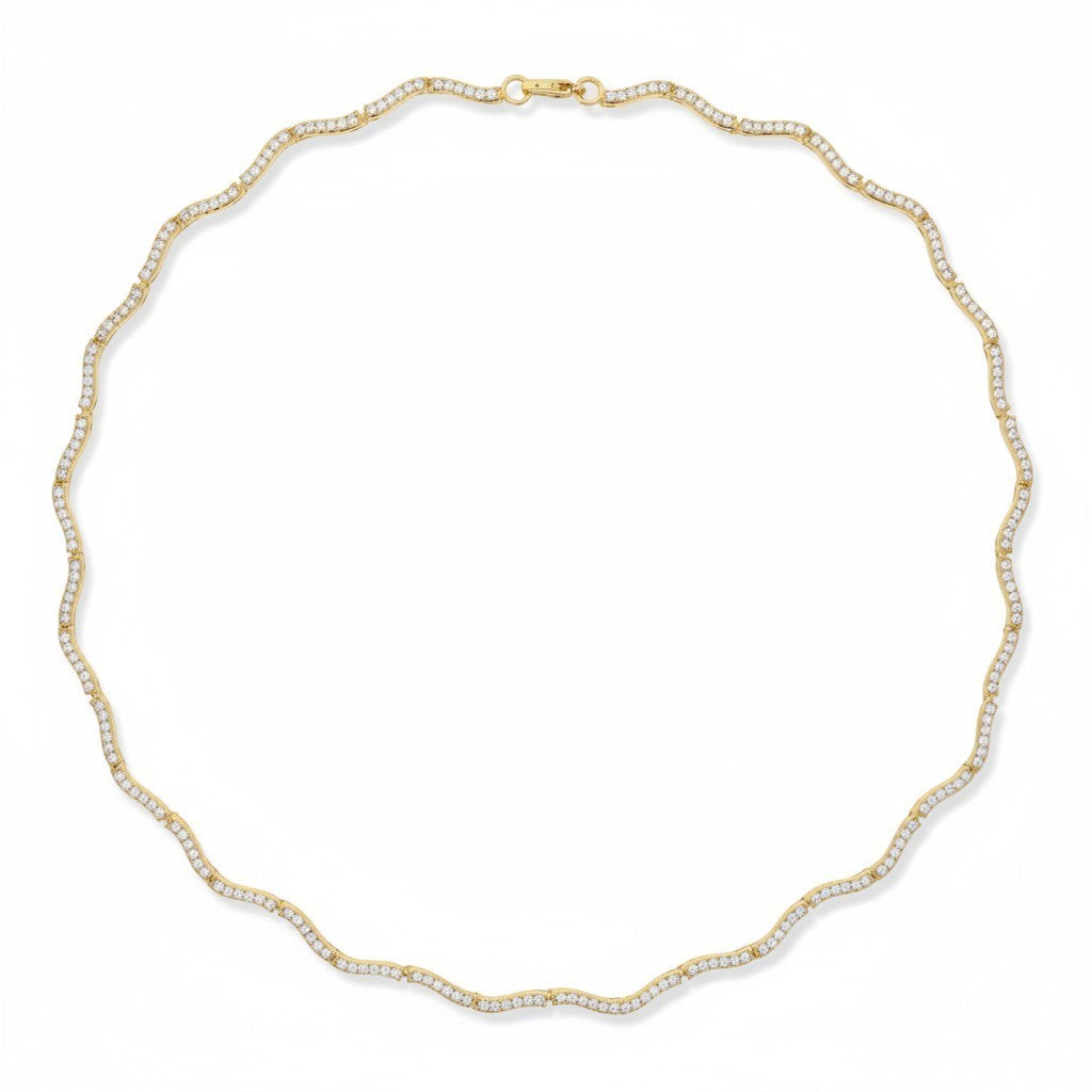 Collar choker Queens Candy Sugar Wave en cobre con baño dorado y ondas decoradas con zirconias 5A brillantes