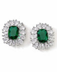 Pendientes Queens Candy Mint Bloom con zirconias verdes y blancas en diseño floral geométrico con baño plateado