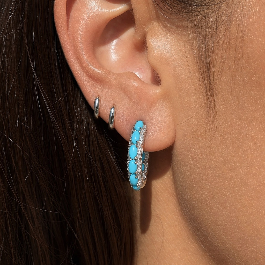 Turquoise Candy Hoops - combinadas en un ear stack - Queens Candy